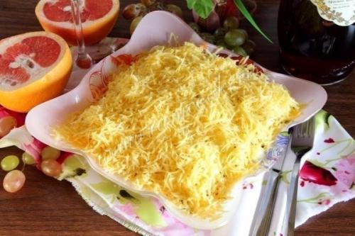 Салат Охотничий.  Ингредиенты: