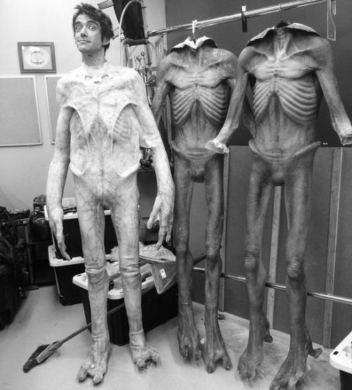 Испанский актер Хавьер ботет пугающе даже без грима выглядит. 05