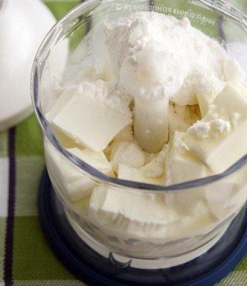 Мы готовим простой, но очень вкусный десерт к семейным чаепитиям! 07