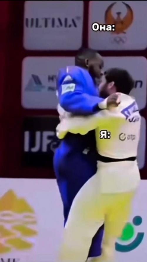 Я просто хочу, чтобы, после ссоры ты просто подошёл меня и обнял. 01