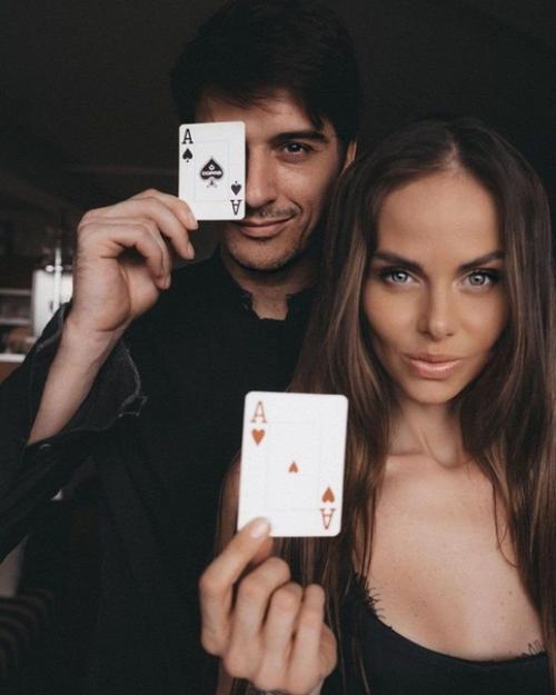 Актёр Станислав Бондаренко, его жена Аурика Алёхина и их прекрасные дети. 05