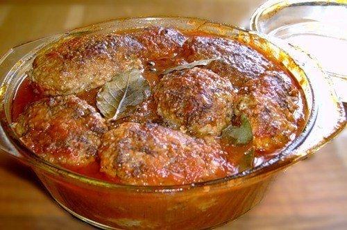 Капустники.   За основу взят рецепт ленивых голубцов.