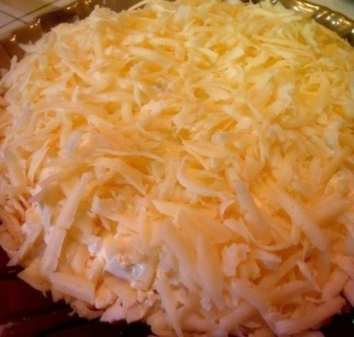 Салат рафаэло.  Ингредиенты: 03