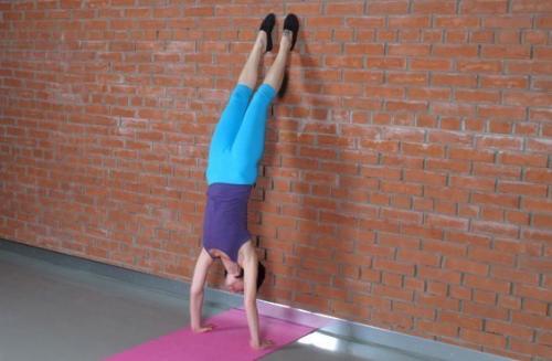 Йога для начинающих: стойка на голове. 07 Йога для начинающих: стойка на голове. 07