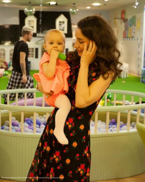 Вчера дочка виктории дайнеко своё 10-летие отпраздновала! 01