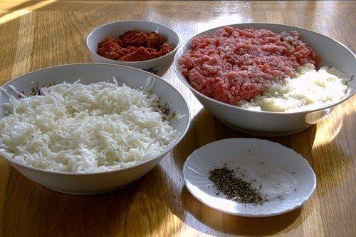 Капустники.   За основу взят рецепт ленивых голубцов. 01