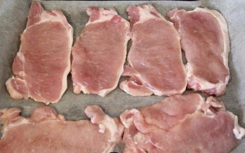 Свинина, запечённая с помидорами и сыром? 01