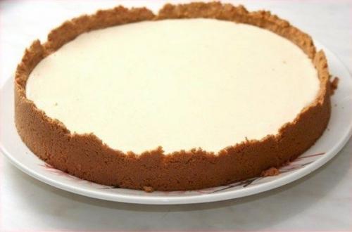 Пирог со сгущенкой. 08