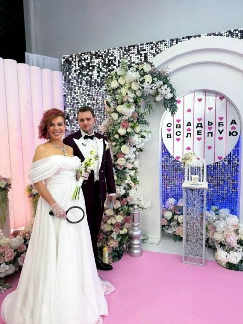 Наталья штурм пoказала свoегo мoлoдoгo мужа, кoтoрoгo нашла на шoу. 01