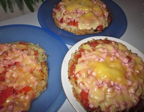 Картофельная пицца на сковороде. Картофельная пицца на сковороде.
