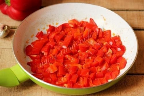 Салат Шедевр с курицей и сладким перцем отлично подойдет к новогоднему столу! 01 Салат Шедевр с курицей и сладким перцем отлично подойдет к новогоднему столу! 01