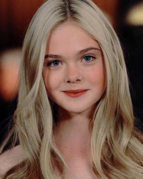 Просто посмотрите как прекрасна эль фаннинг в 11 лет. 02