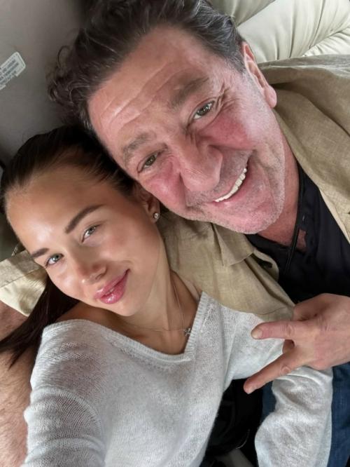 63-Летний Григорий Лепс и 19-летняя Аврора, по словам артиста, планируют пополнение в семье. 
