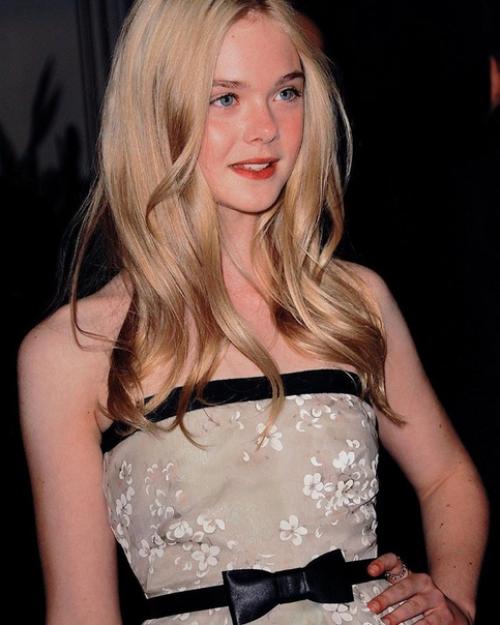 Просто посмотрите как прекрасна эль фаннинг в 11 лет. 04