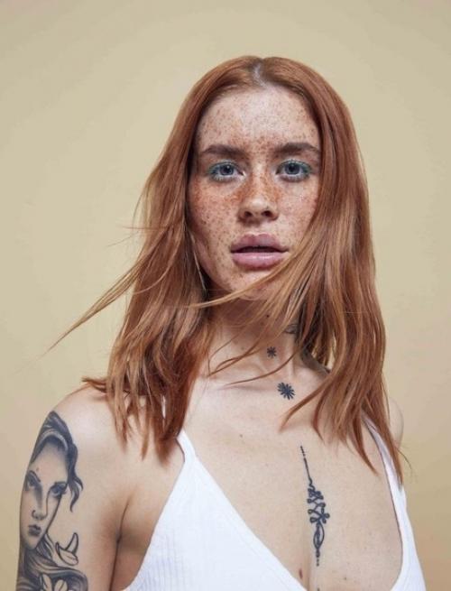 До тех пор, пока человек зависит от мнения других и от событий внешнего мира, он крайне уязвим и непременно несчастлив. 05