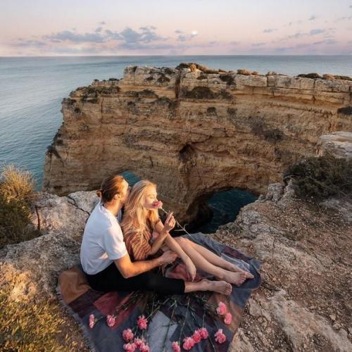 Не обещайте девушку любить, когда спектакль ваш на пару актов. 04