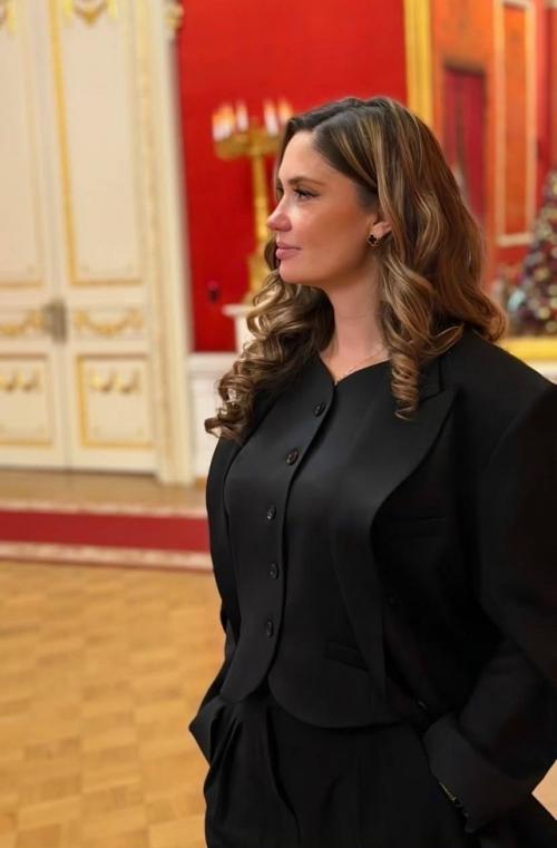 Агата муцениеце снова радует своих поклонников яркими и душевными совместными снимками с мужем! 02