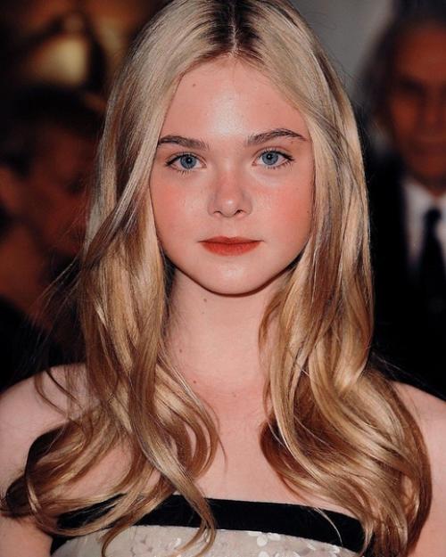 Просто посмотрите как прекрасна эль фаннинг в 11 лет. 03