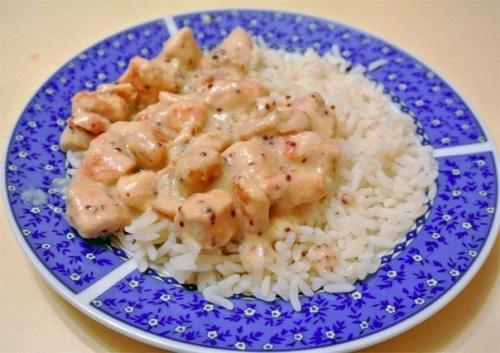 Курица в сметанно - горчичном соусе. Курица в сметанно - горчичном соусе.