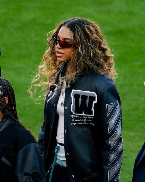 Как быстро ты понял, что на фото не Бейонсе, а её дочка? 
