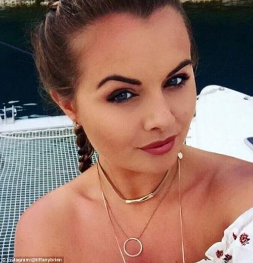 Разница между этими фото - 12 часов. 02