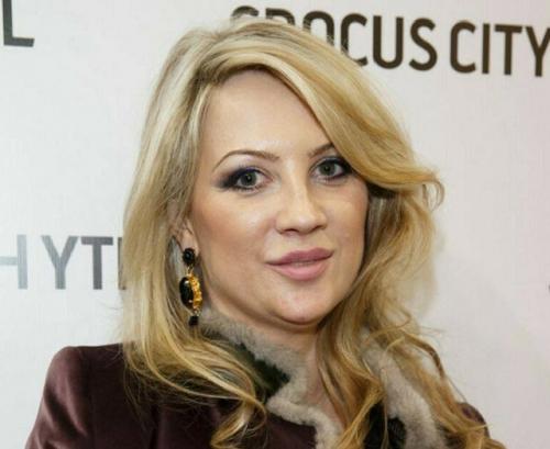 Жена Стаса Михайлова поработала над своей внешностью так что поклонники перестали узнавать её. 01