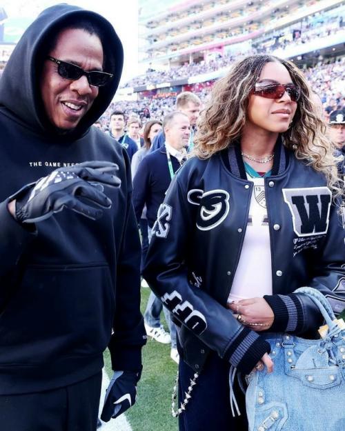 Как быстро ты понял, что на фото не Бейонсе, а её дочка? 01