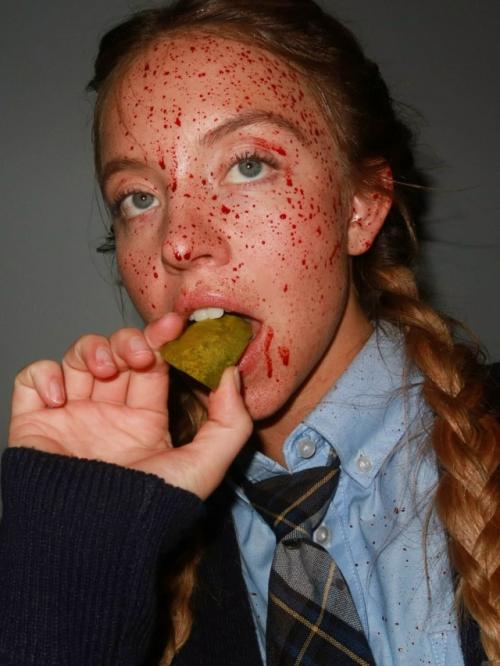 Не зря рискнула: триллер Горничная стал самым кассовым фильмом в карьере молодой актрисы сидни Суини. 03