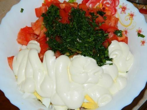 Салат Праздничный.  Для приготовления салата потребуется: 04