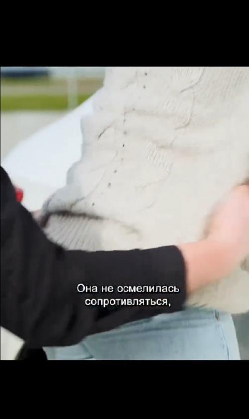 Когда закон против чести идет. 

