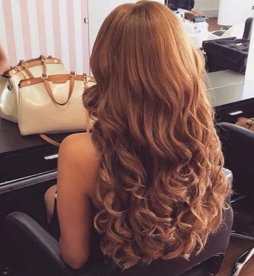 Сегодня я расскажу и чудесной маске от выпадения волос, проверенной теперь уже не одним поколением в нашем семействе. 

