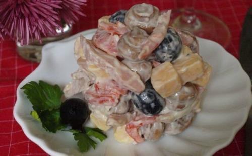 Превосходный салат Праздничный.