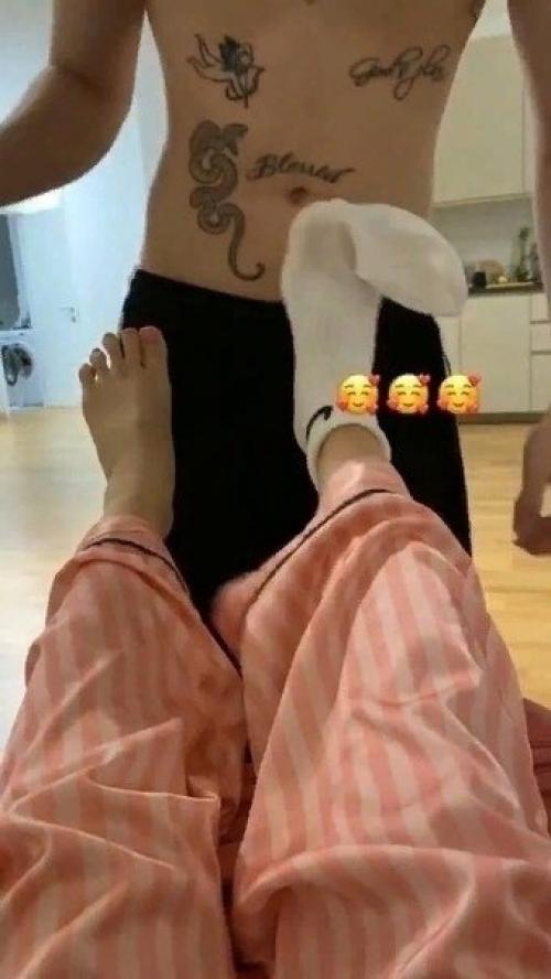 Мужчины, вы думаете женщины любят красавцев или героев? 01