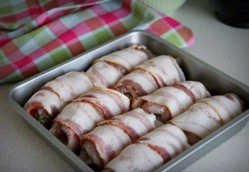 Куриные рулетики в беконе? 06