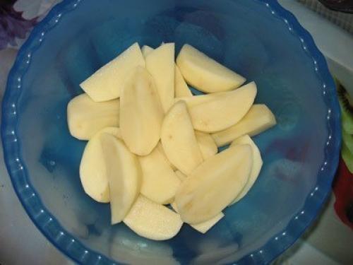 Картошка по-деревенски.   Ингредиенты: 01 Картошка по-деревенски.   Ингредиенты: 01