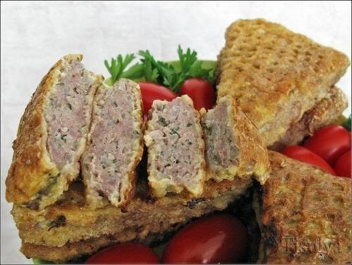 Треугольные котлетки.  Ингредиенты: 03