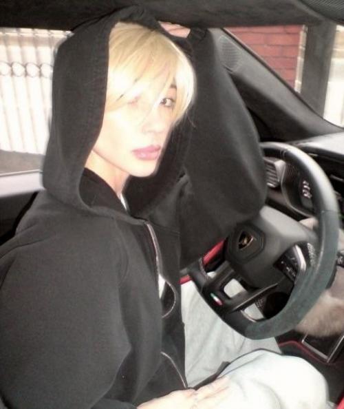 Анастасия ивлeeва снова стала блондинкой. 02