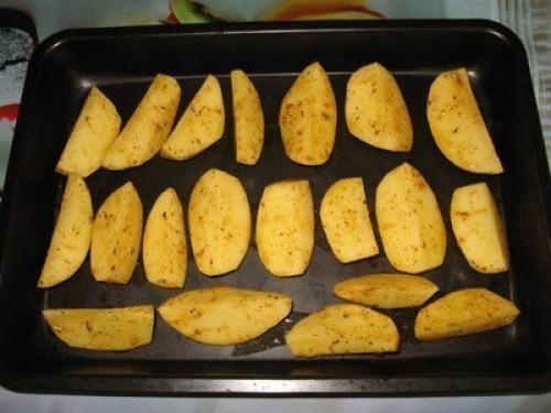 Картошка по-деревенски.   Ингредиенты: 03 Картошка по-деревенски.   Ингредиенты: 03