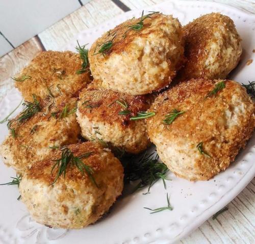 Вкусные котлетки.   Ингредиенты: