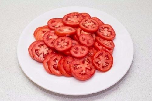 Рататуй.  Ингредиенты:   Баклажаны - 2 шт. общим весом 700 г. 03 Рататуй.  Ингредиенты:   Баклажаны - 2 шт. общим весом 700 г. 03