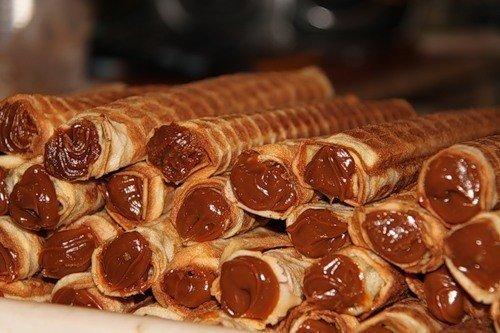 Как приготовить вафельные трубочки.