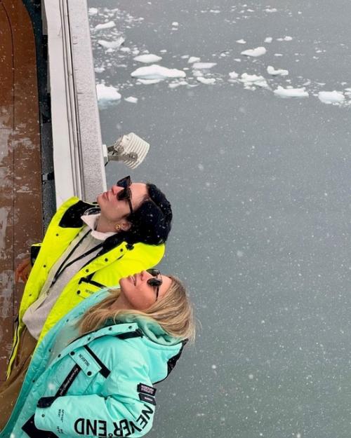 Бaстa с женой Еленой и нaдеждa стрелец отпрaвились в Антaрктиду. 06