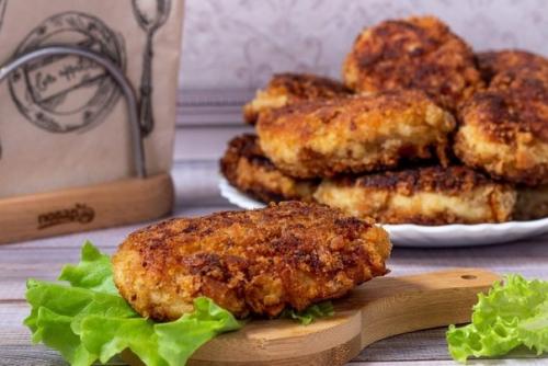 Мастера, подскажите раньше делала педикюр на подставке (как на фото), к ней вкрутила такой пылесос.