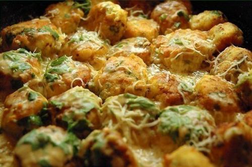 Куриные шарики в сливочном соусе!