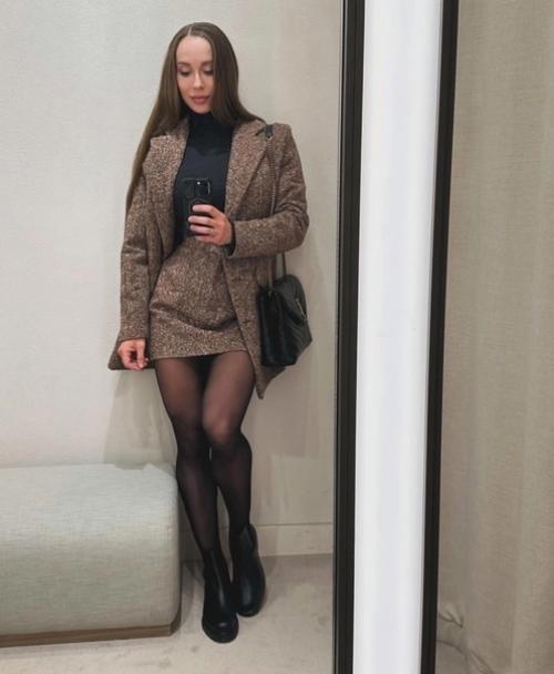 Анна фирсова.  3-. Кратная чемпионка россии по бодибилдингу. 02