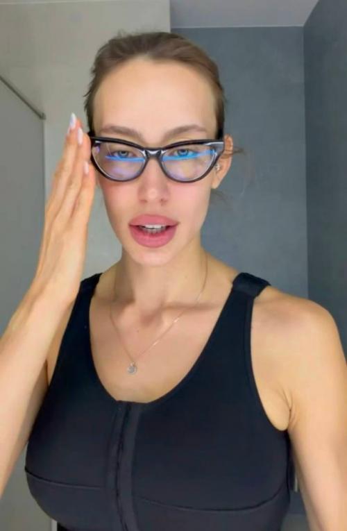 Невеста тимати сделала увеличение груди! 

