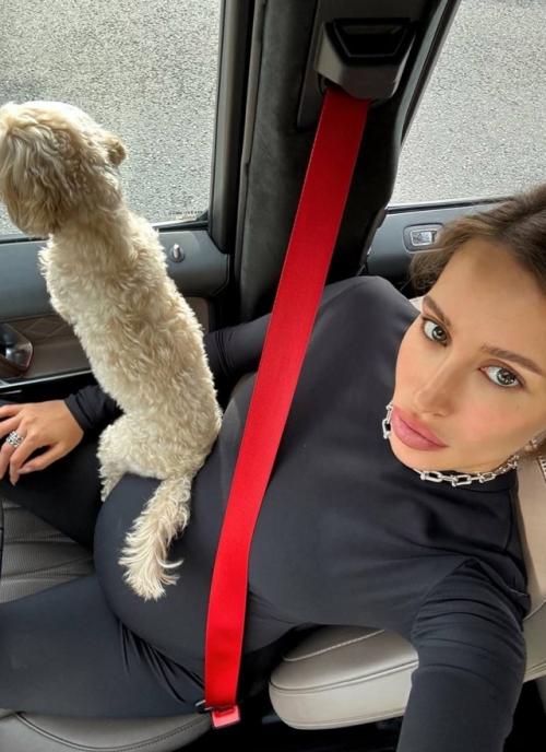 Беременная возлюбленная тимати поделилась новыми фото. 01