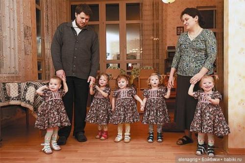 12 лет назад молодая московская семья артамкиных стала в одночасье многодетной. 04