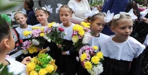 12 лет назад молодая московская семья артамкиных стала в одночасье многодетной. 07