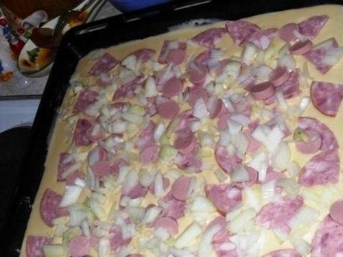 Быстрая пицца - рецепт для тех, кто любит пиццу, но ленится ее готовить по всем правилам итальянской кухни. 03